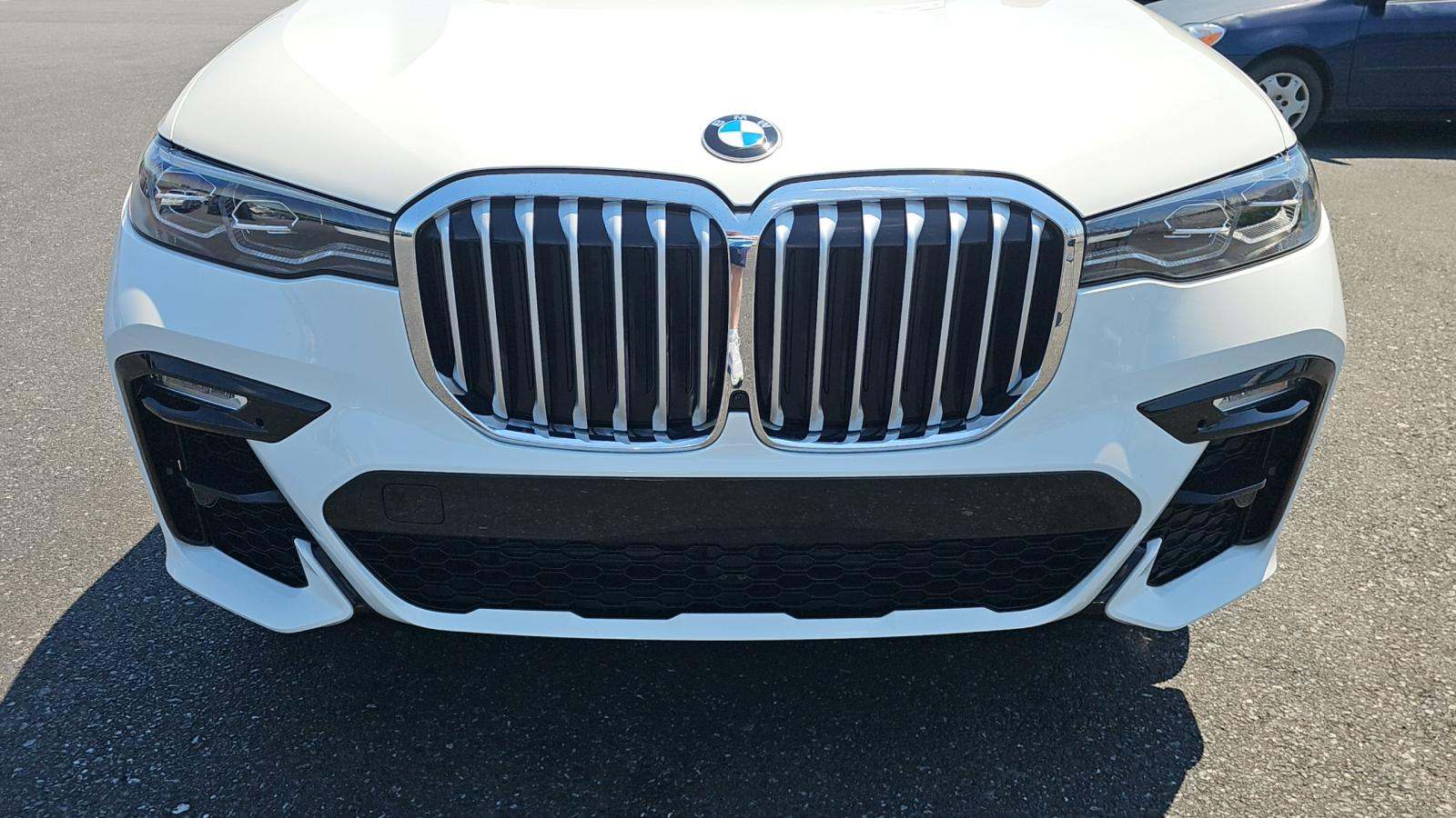 2022 BMW X7 xDrive40i AWD