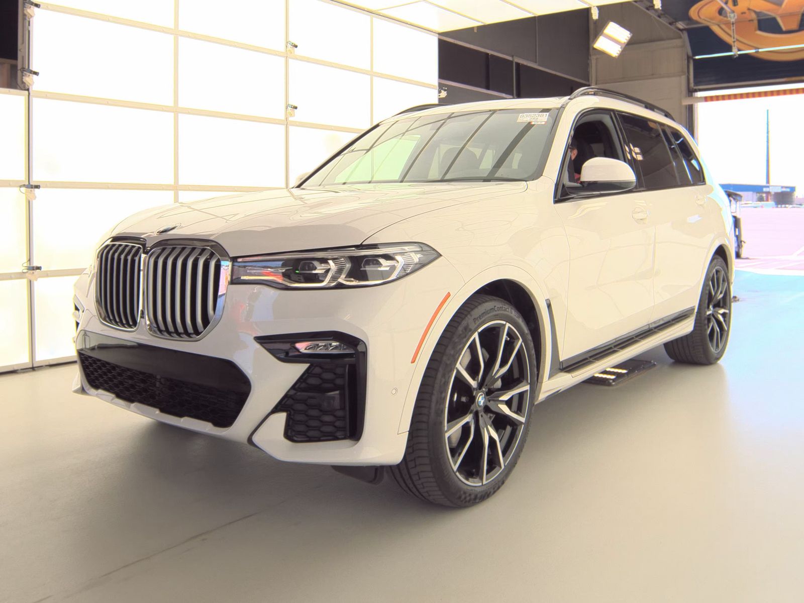 2022 BMW X7 xDrive40i AWD