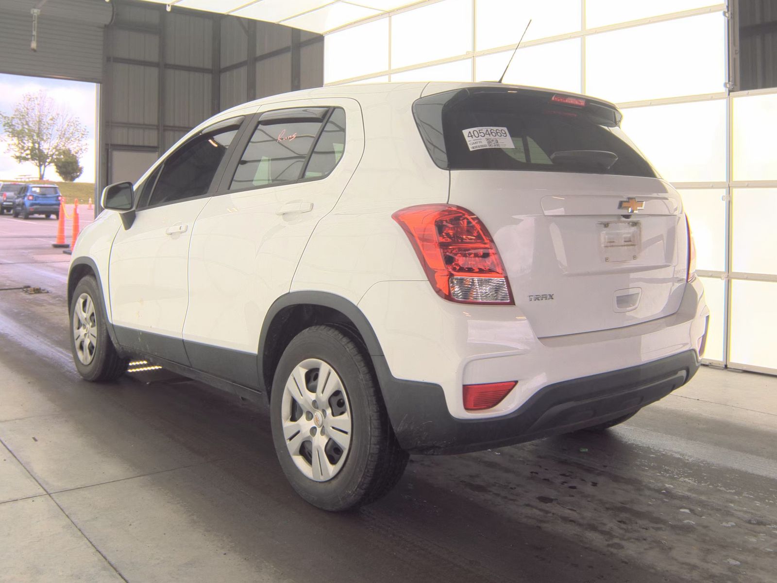 CHEVROLET TRAX - 9