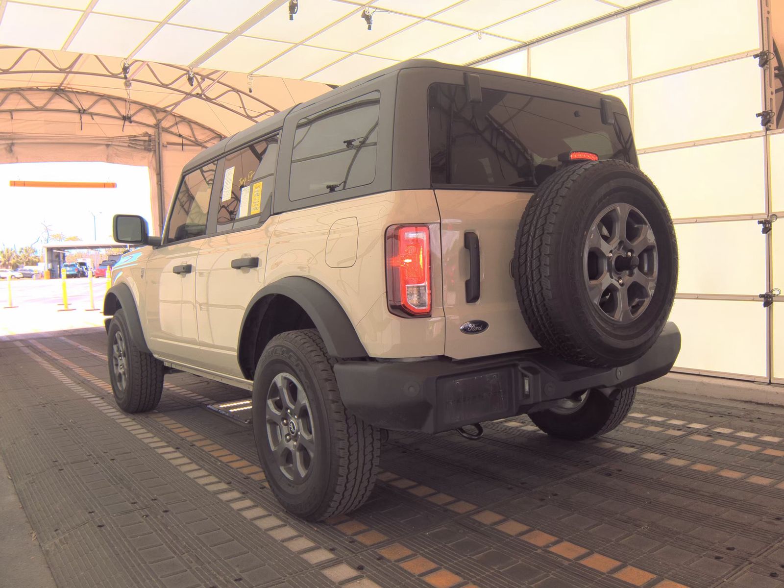 FORD BRONCO - 9