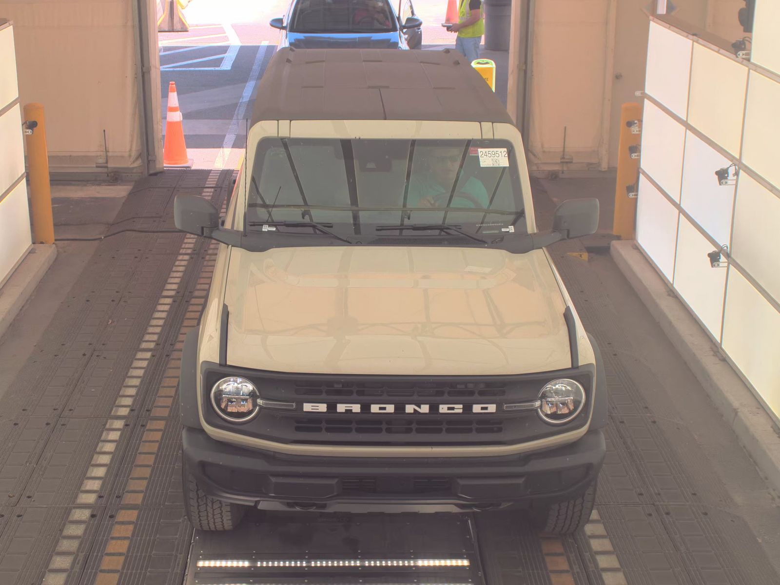 FORD BRONCO - 3