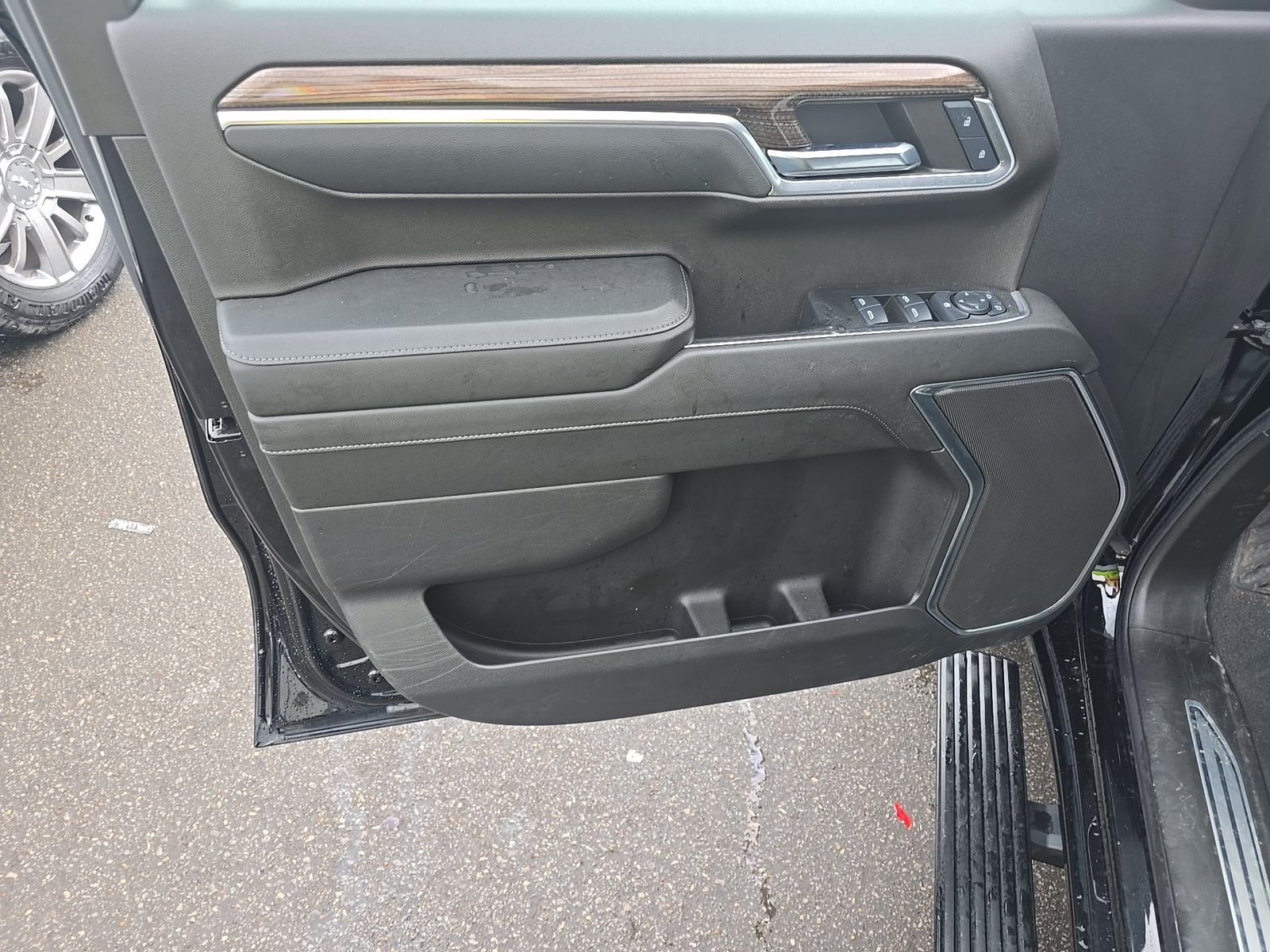 2024 Chevrolet Silverado 1500 LT AWD