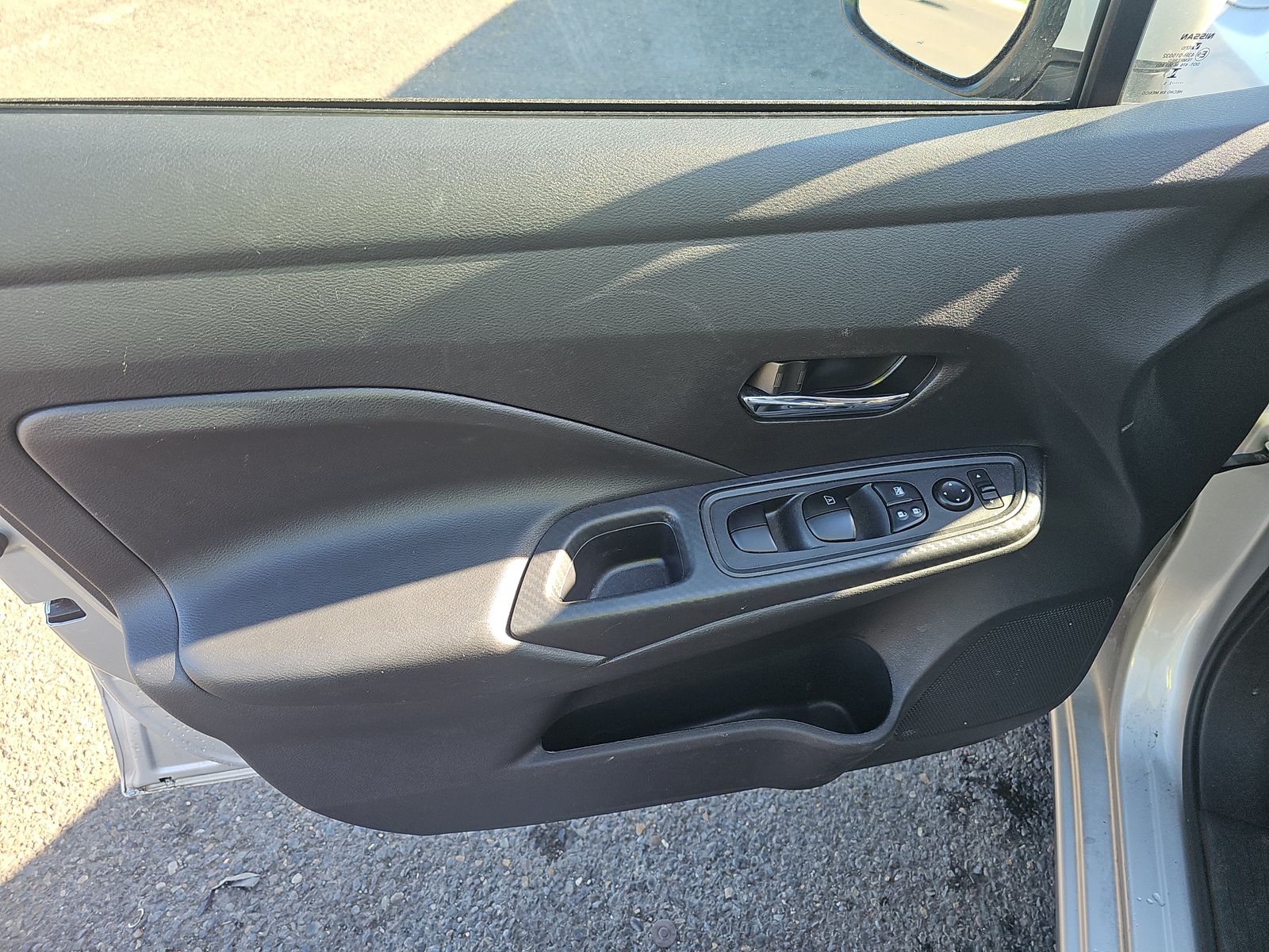 NISSAN VERSA - 10