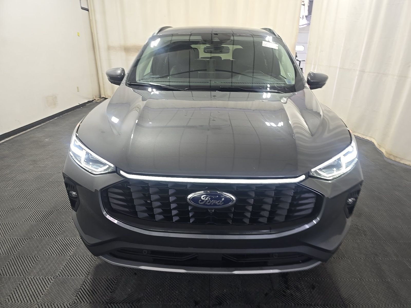 FORD ESCAPE - 3