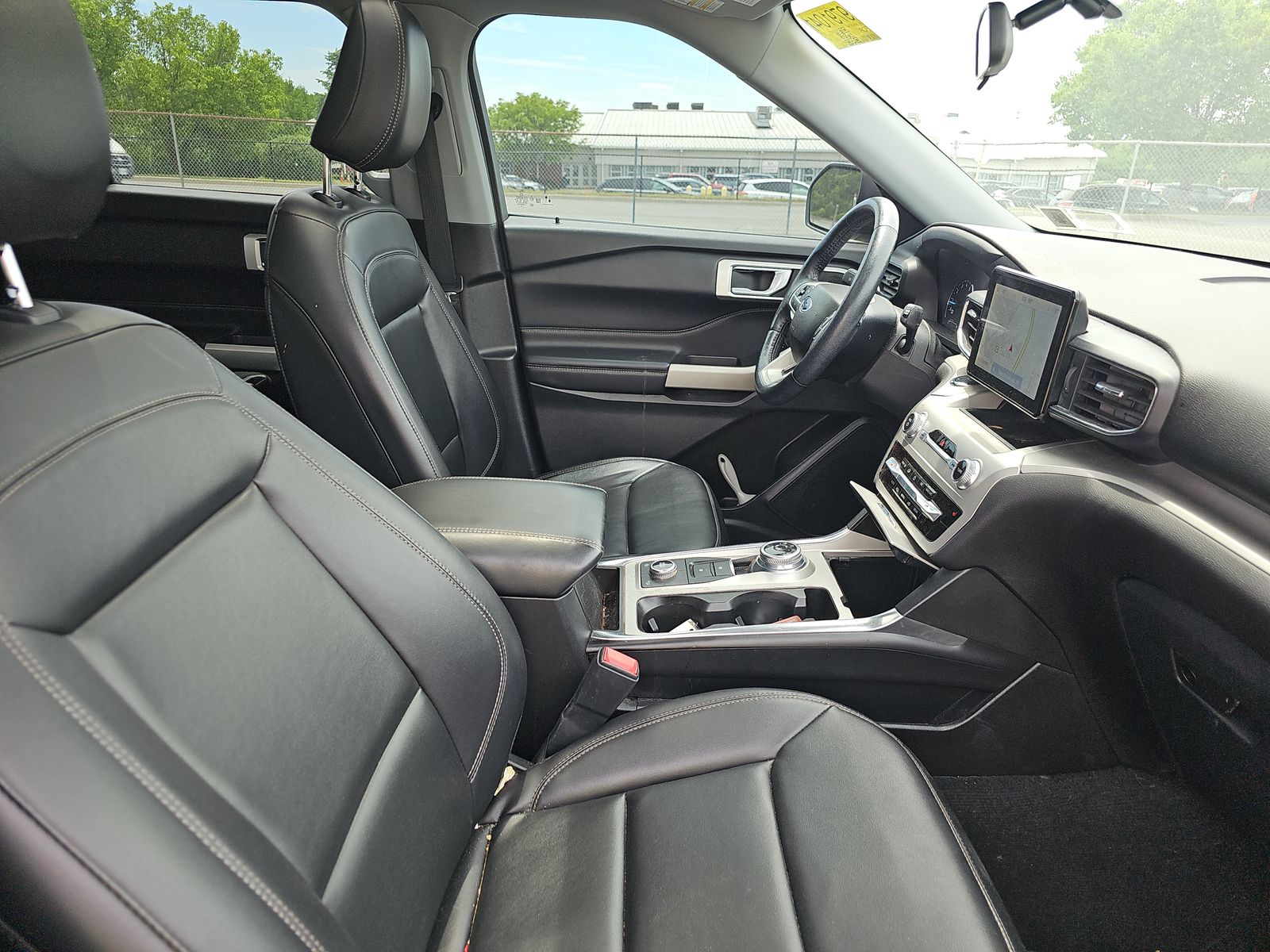 FORD EXPLORER - 9