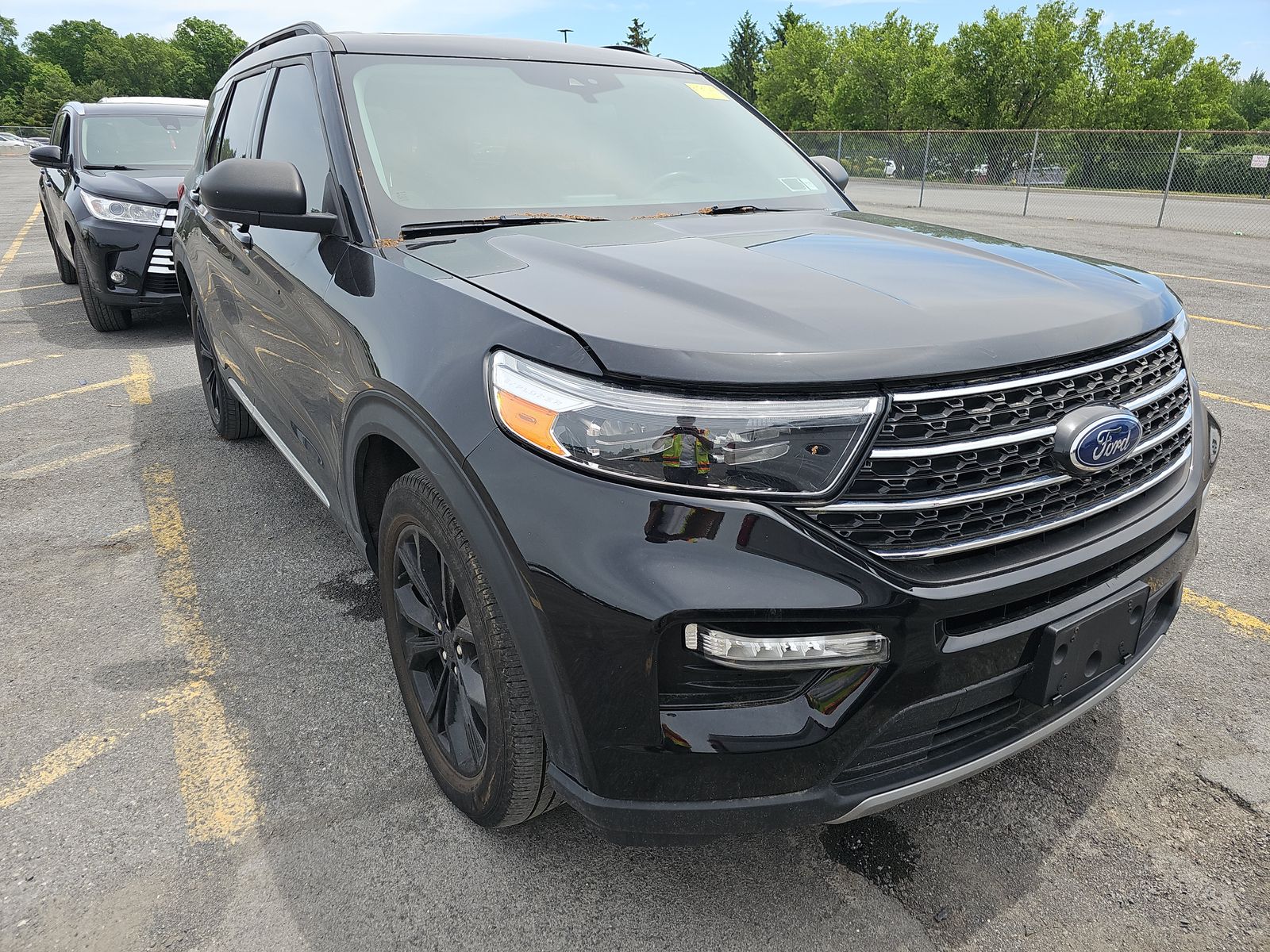 FORD EXPLORER - 4