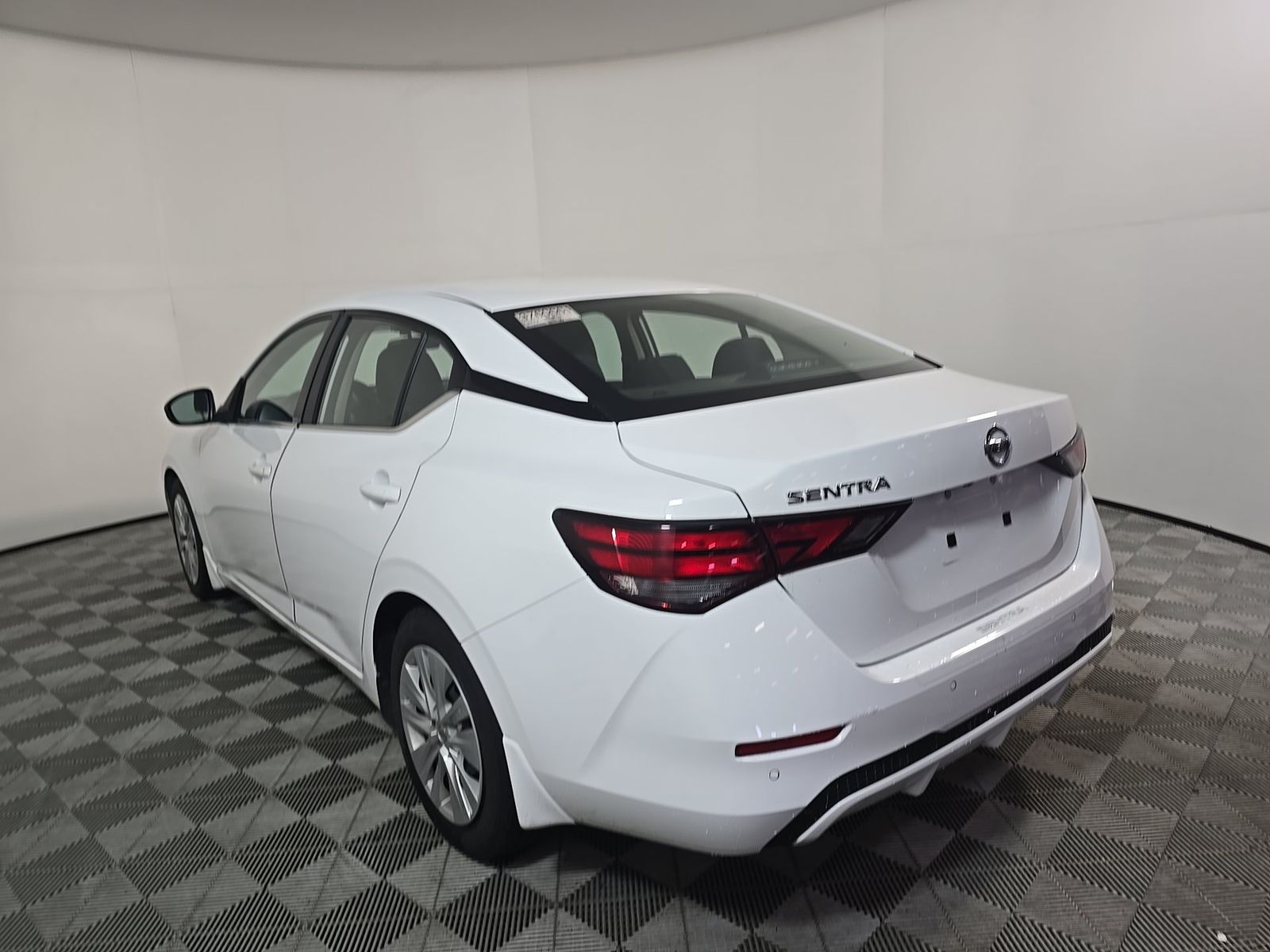 NISSAN SENTRA - 7