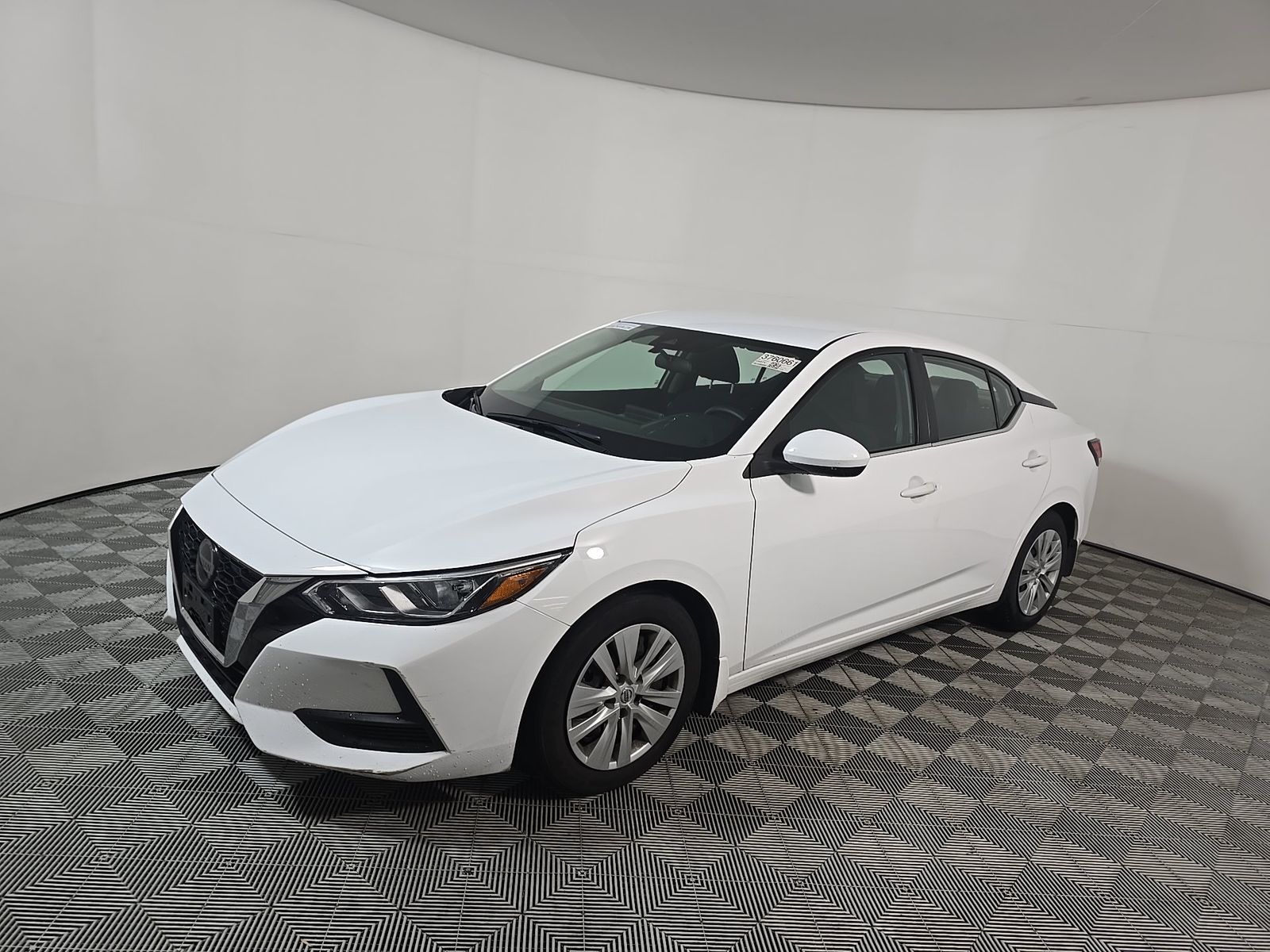 NISSAN SENTRA - 1