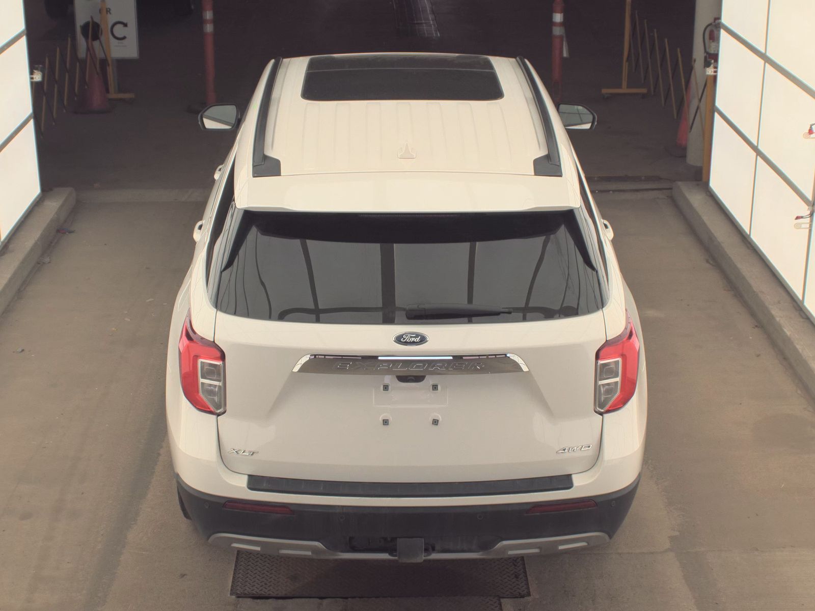 FORD EXPLORER - 7