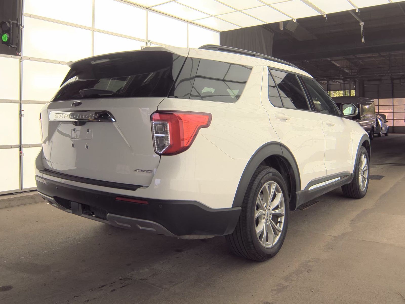 FORD EXPLORER - 6