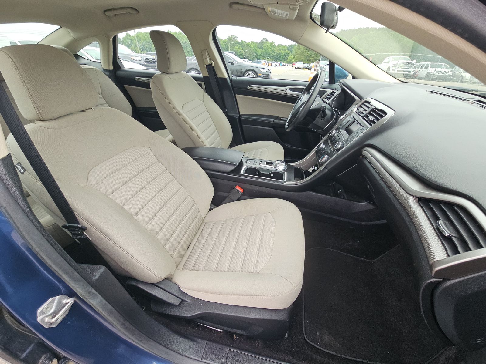 FORD FUSION - 9