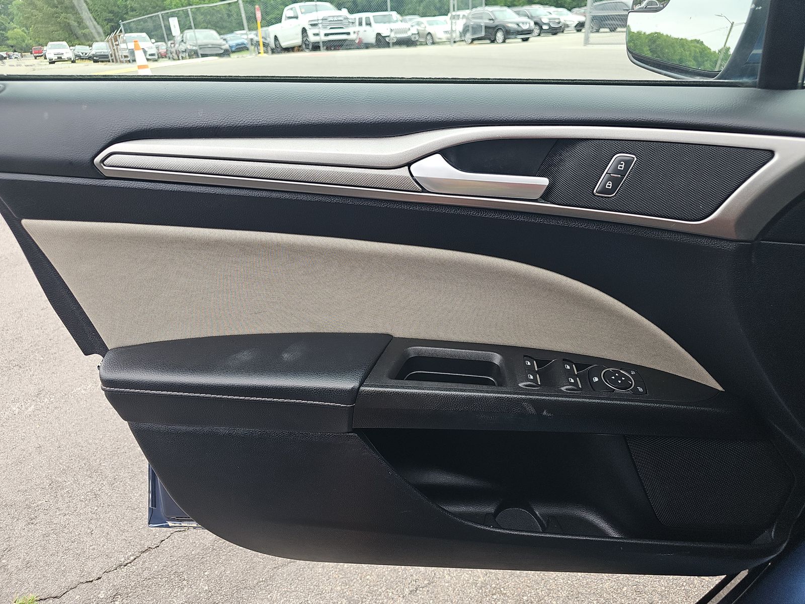FORD FUSION - 10