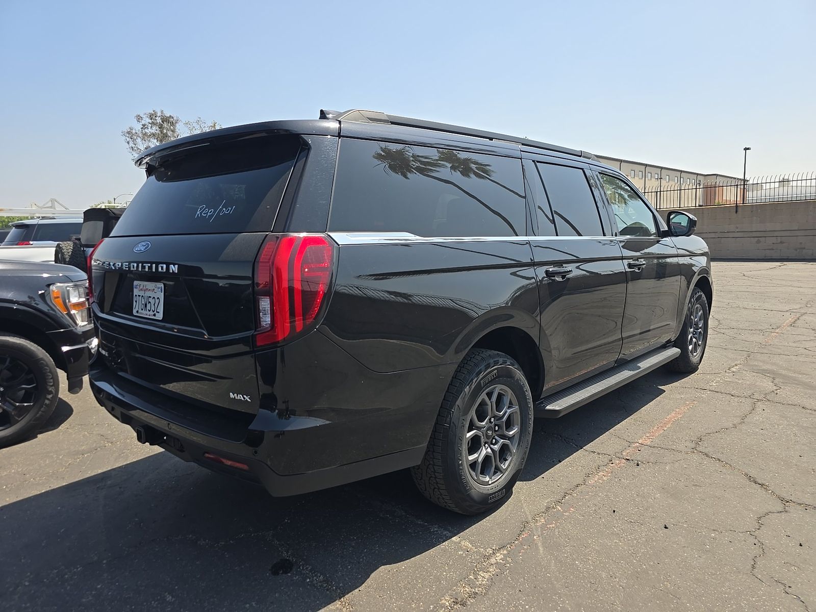 FORD EXPEDITION MAX - 5