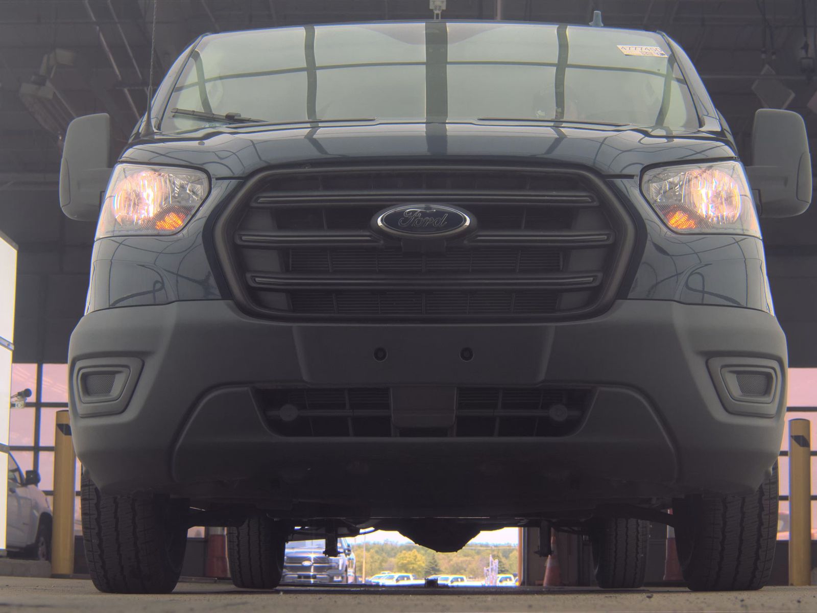 FORD TRANSIT 150 - 4