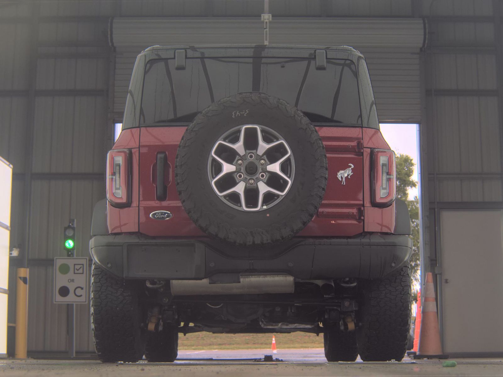 FORD BRONCO - 8