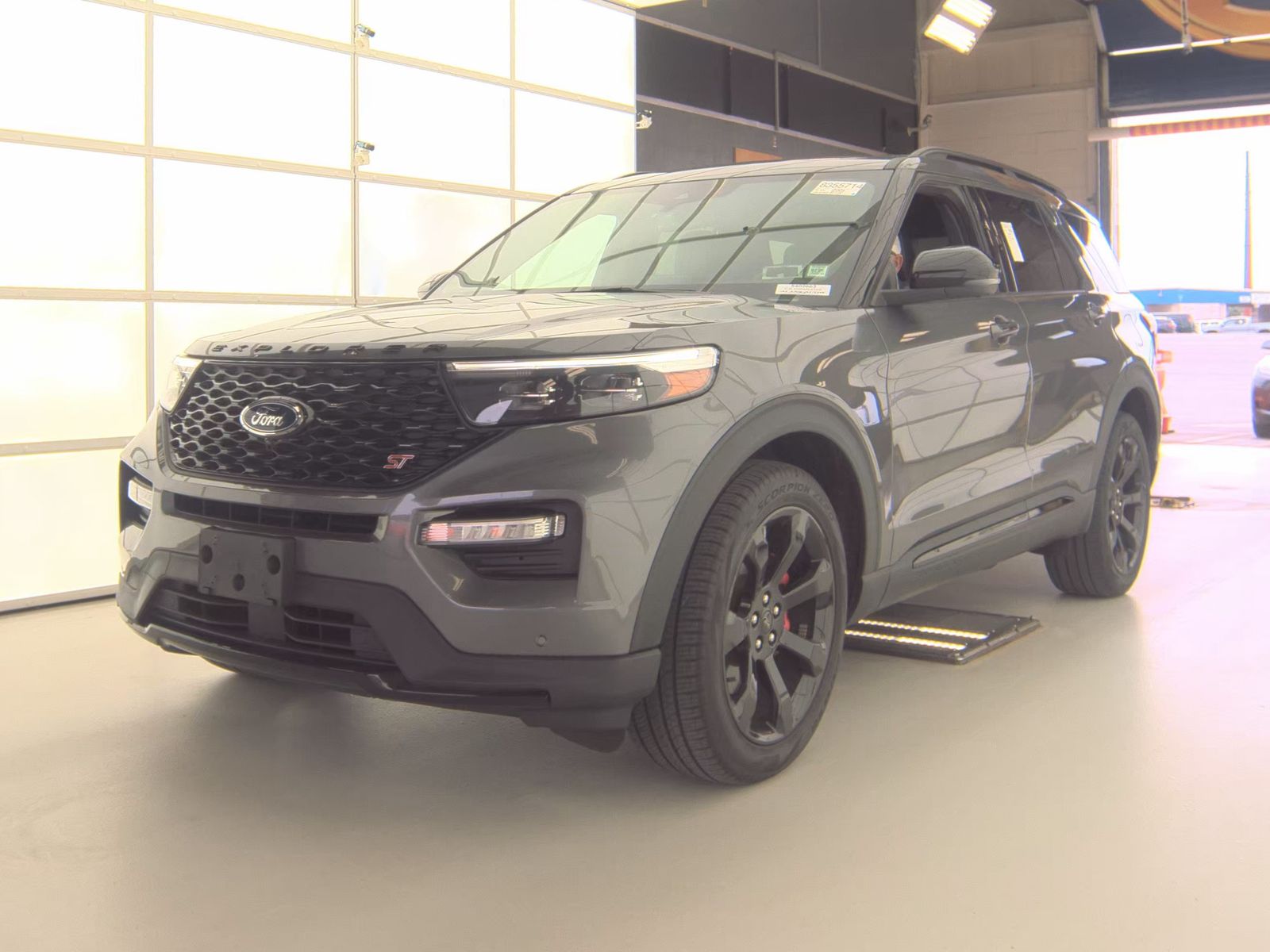 FORD EXPLORER - 1
