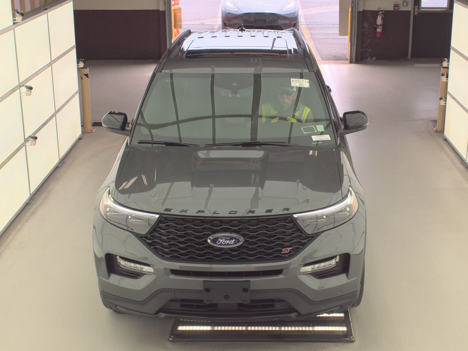 FORD EXPLORER - 3