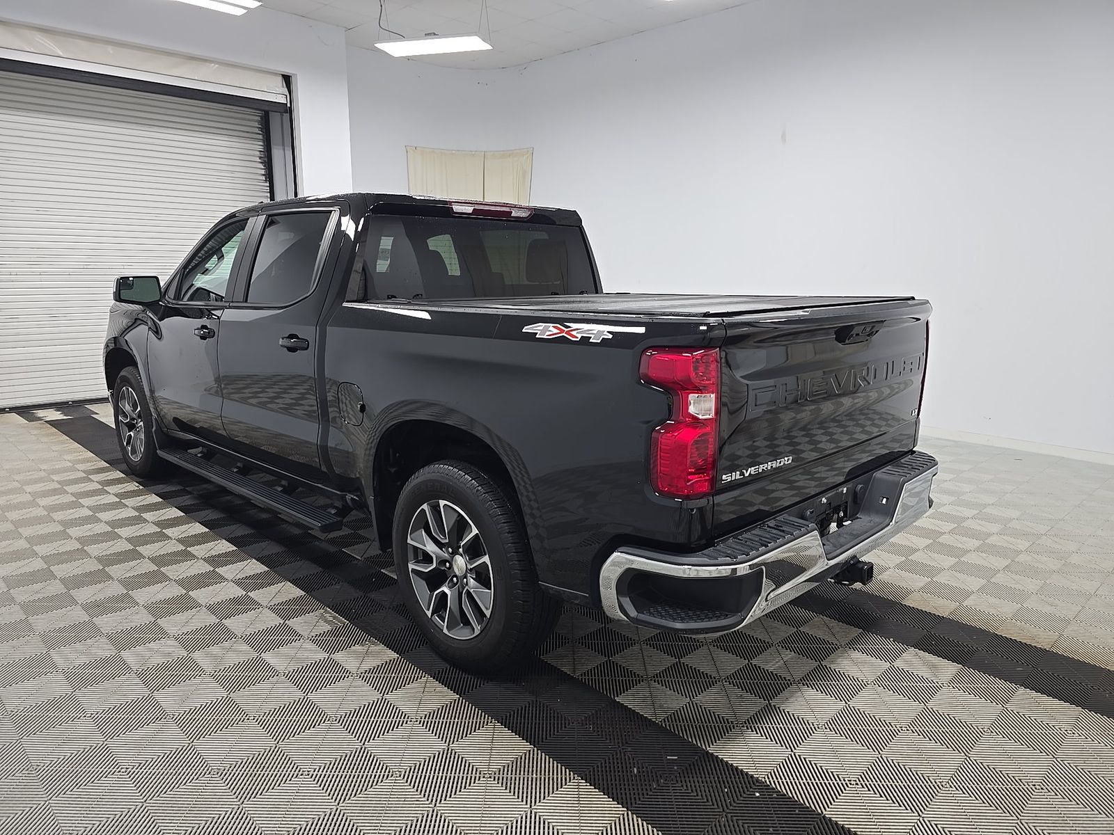 2024 Chevrolet Silverado 1500 LT AWD