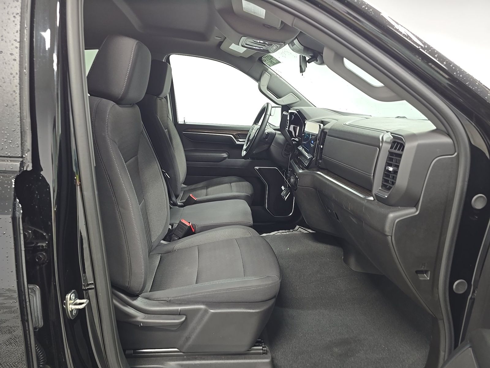 2024 Chevrolet Silverado 1500 LT AWD