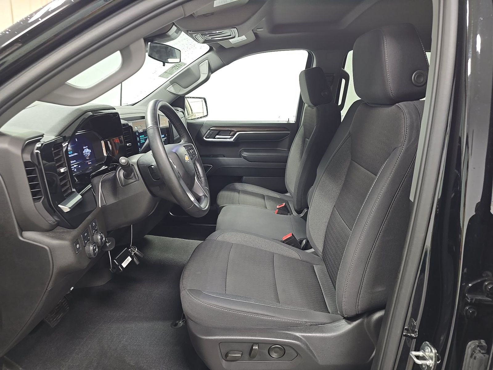 2024 Chevrolet Silverado 1500 LT AWD