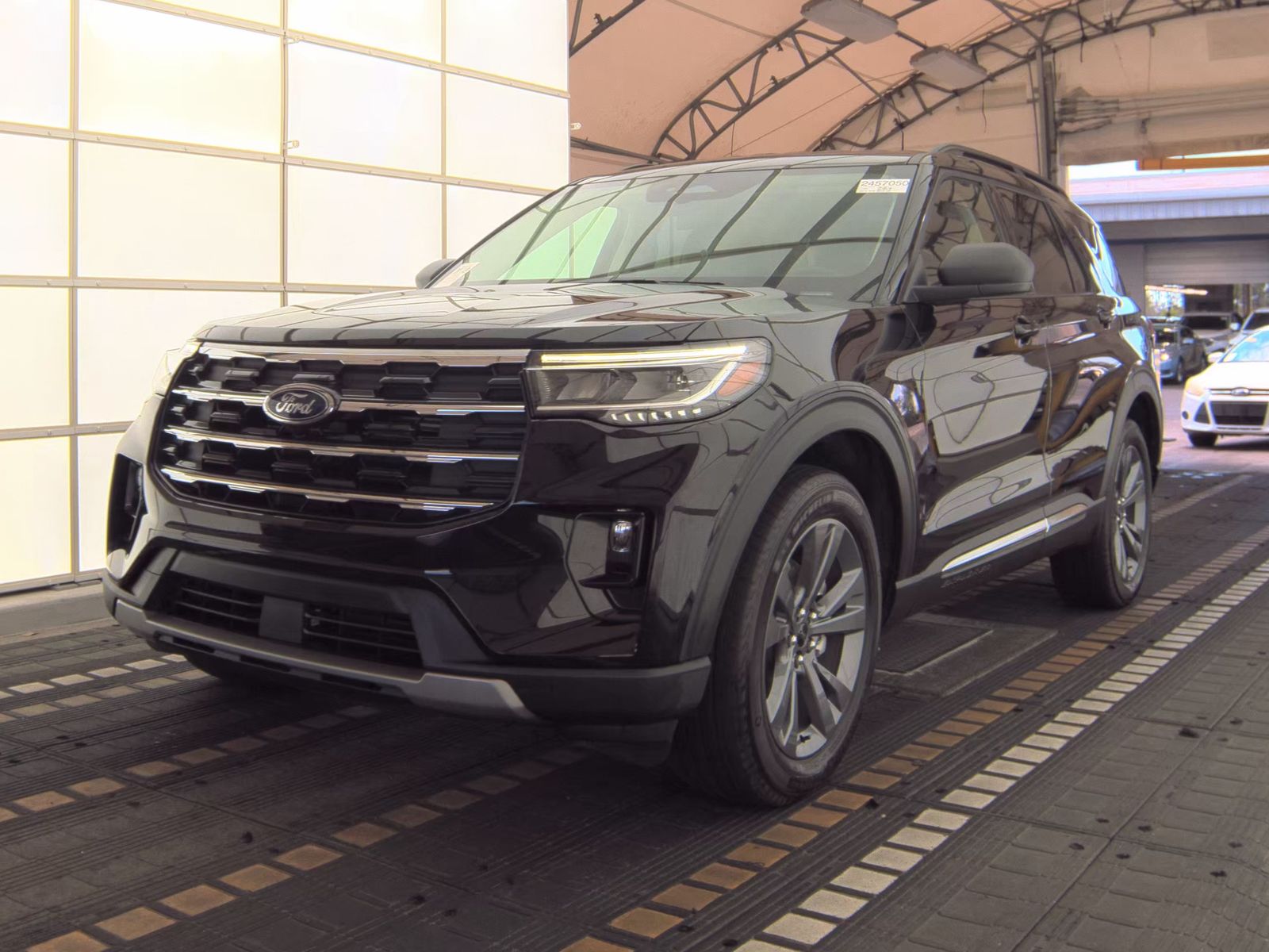 FORD EXPLORER - 1