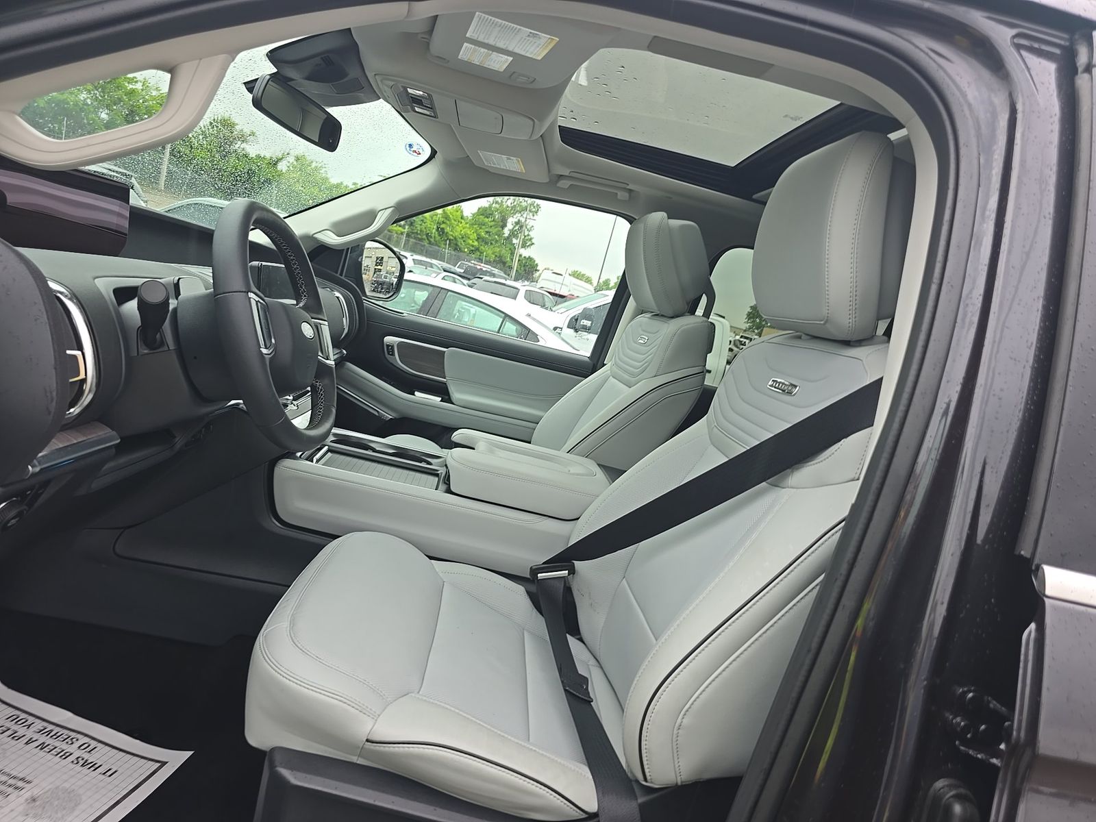 FORD EXPEDITION - 8