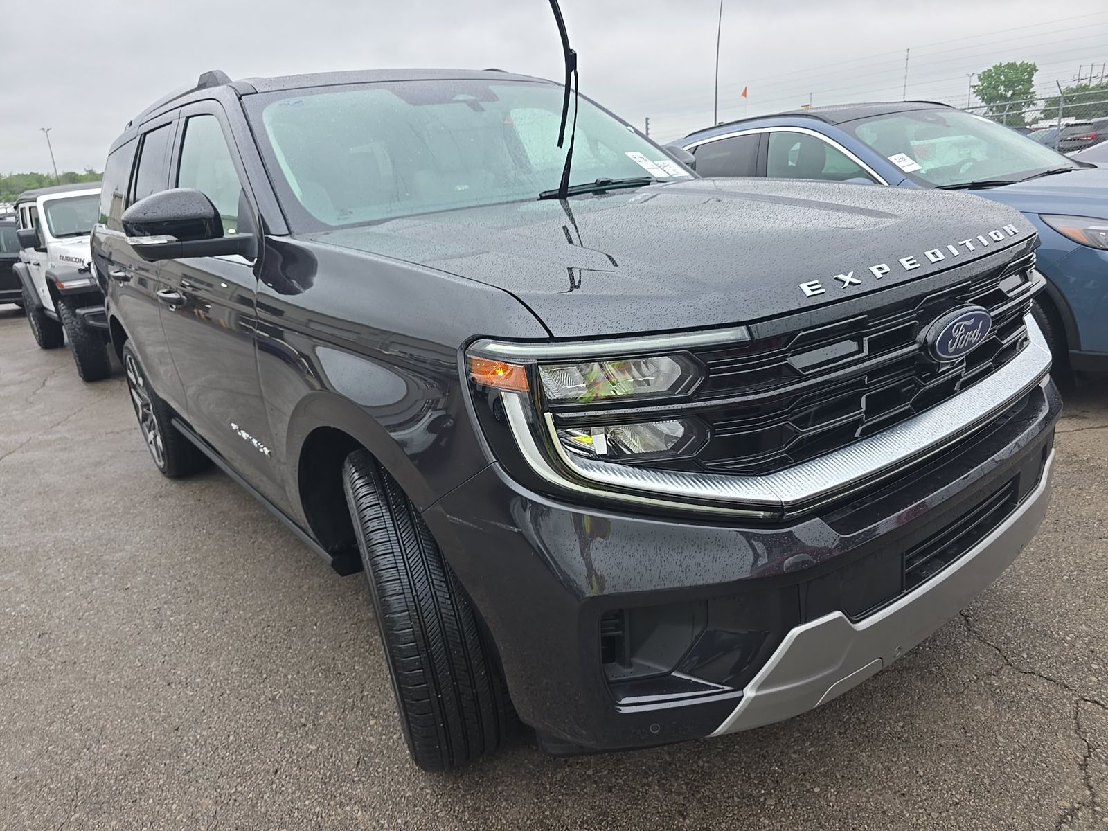 FORD EXPEDITION - 4