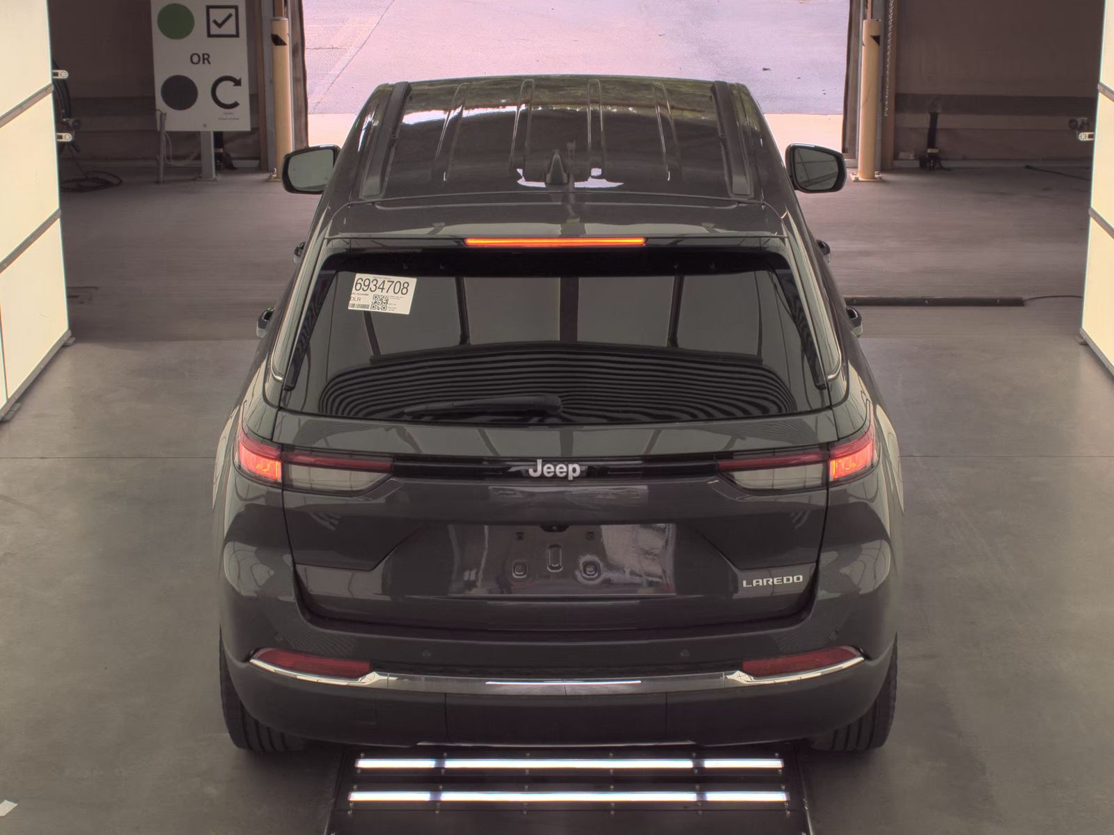 2024 Jeep Grand Cherokee Laredo RWD