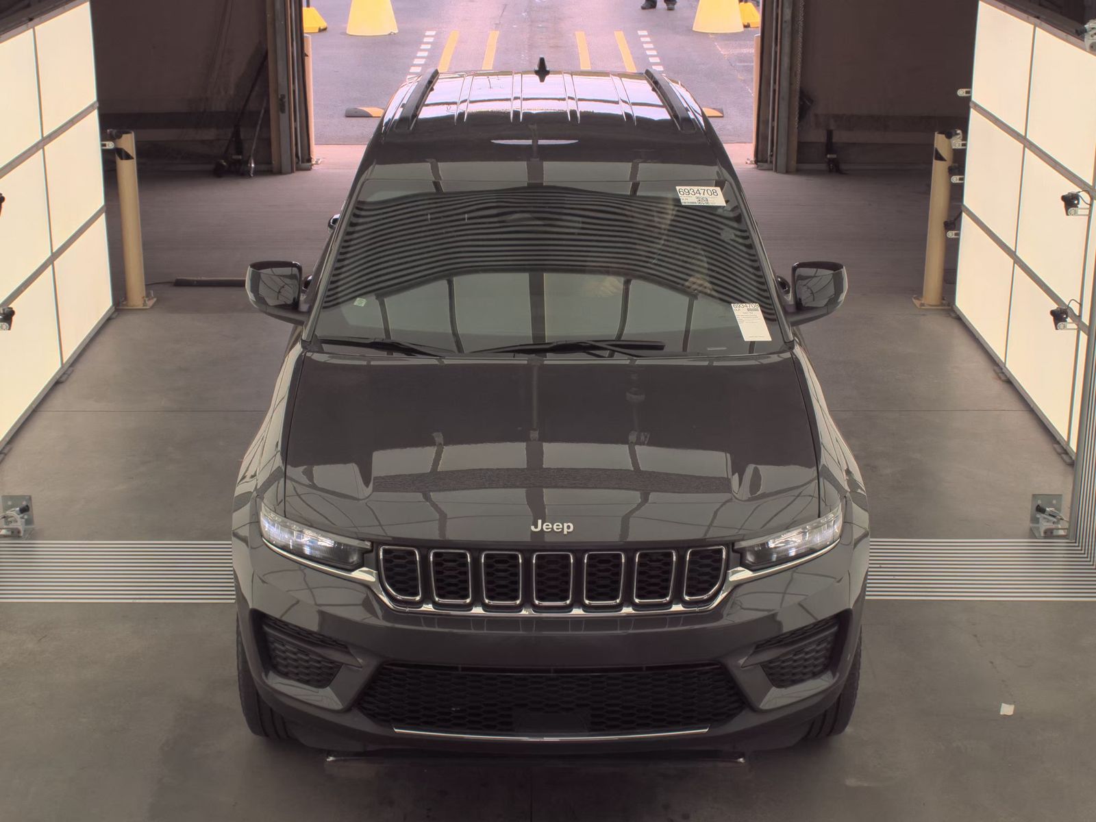 2024 Jeep Grand Cherokee Laredo RWD