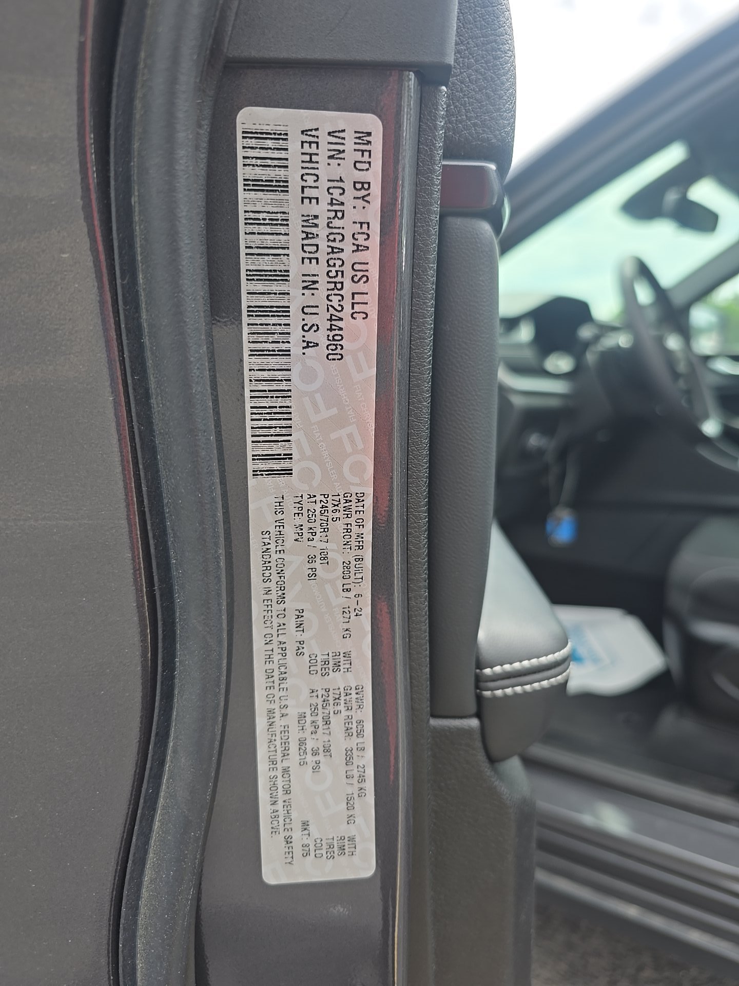 2024 Jeep Grand Cherokee Laredo RWD