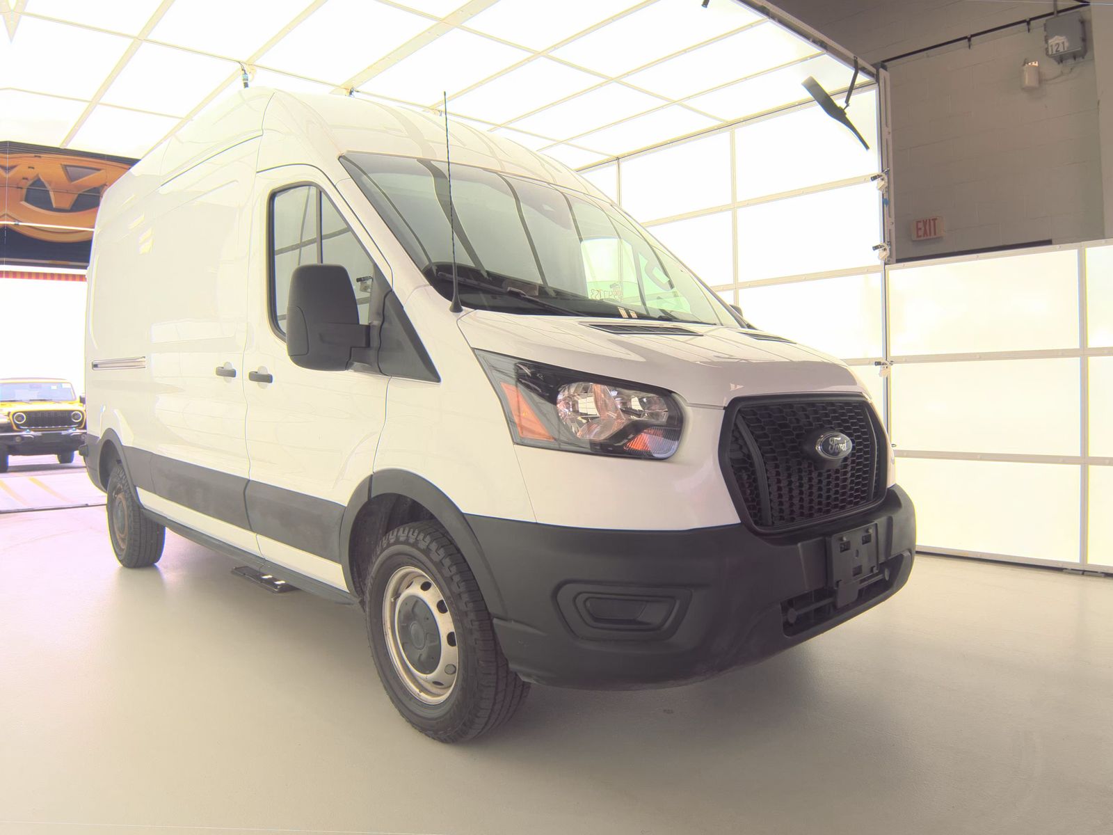 FORD TRANSIT 250 - 4