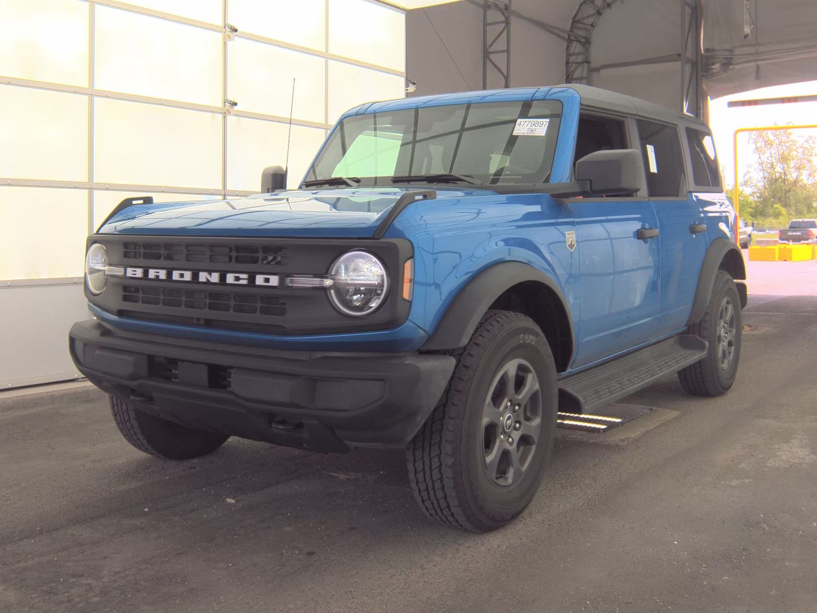 FORD BRONCO - 1
