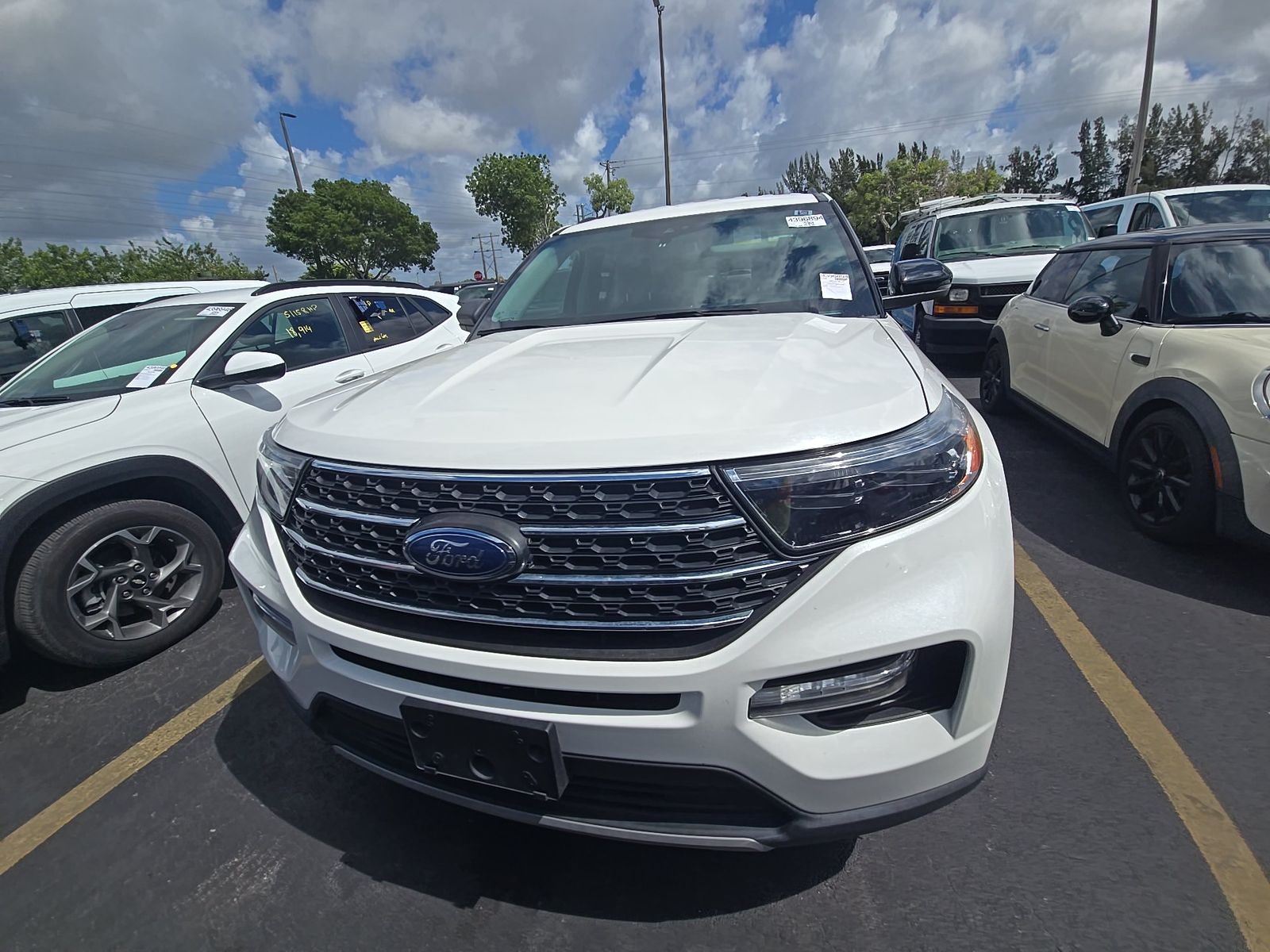 FORD EXPLORER - 3