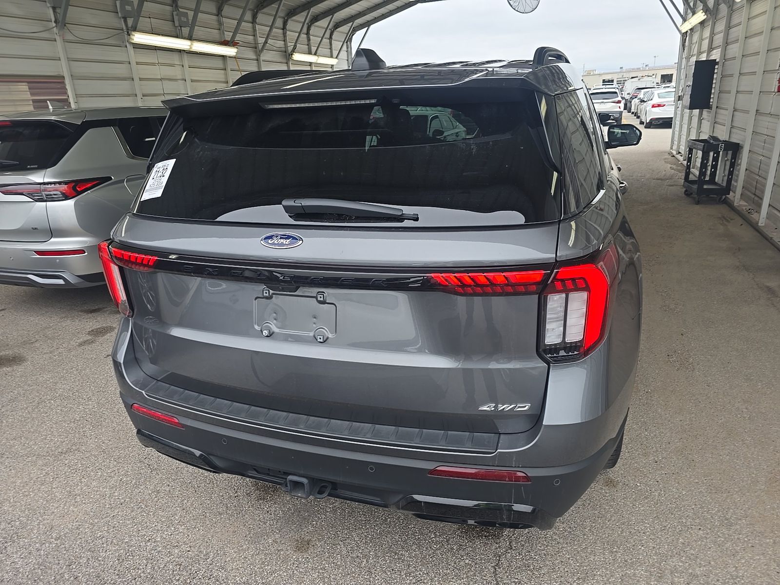 FORD EXPLORER - 6