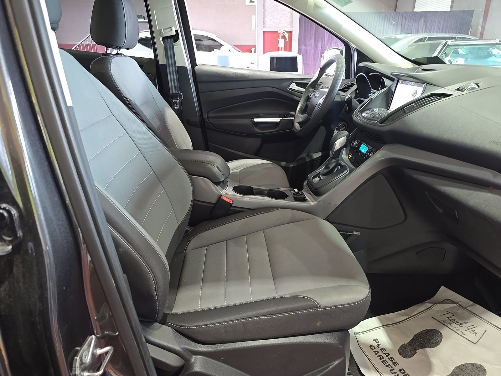 FORD ESCAPE - 9