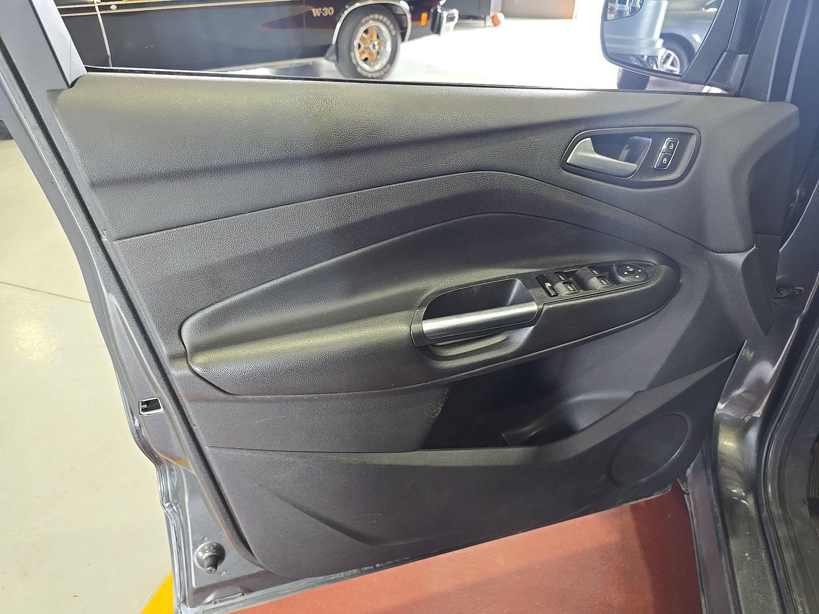 FORD ESCAPE - 10