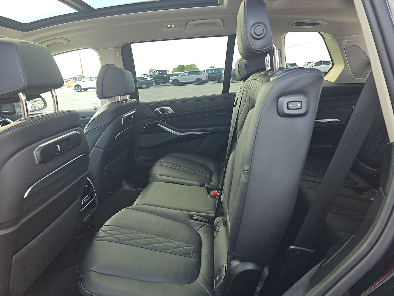 2026 BMW X7 xDrive40i AWD