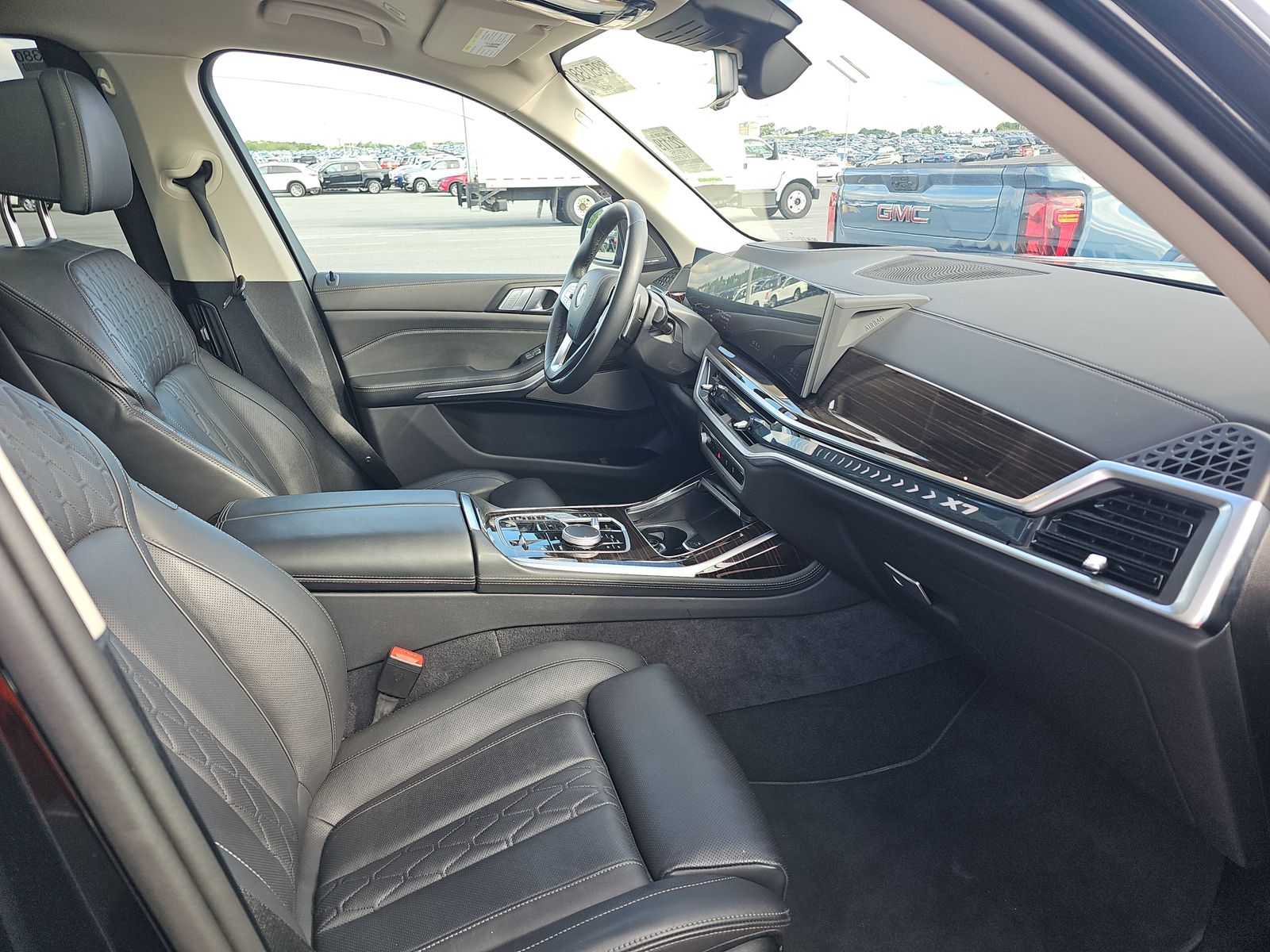 2026 BMW X7 xDrive40i AWD