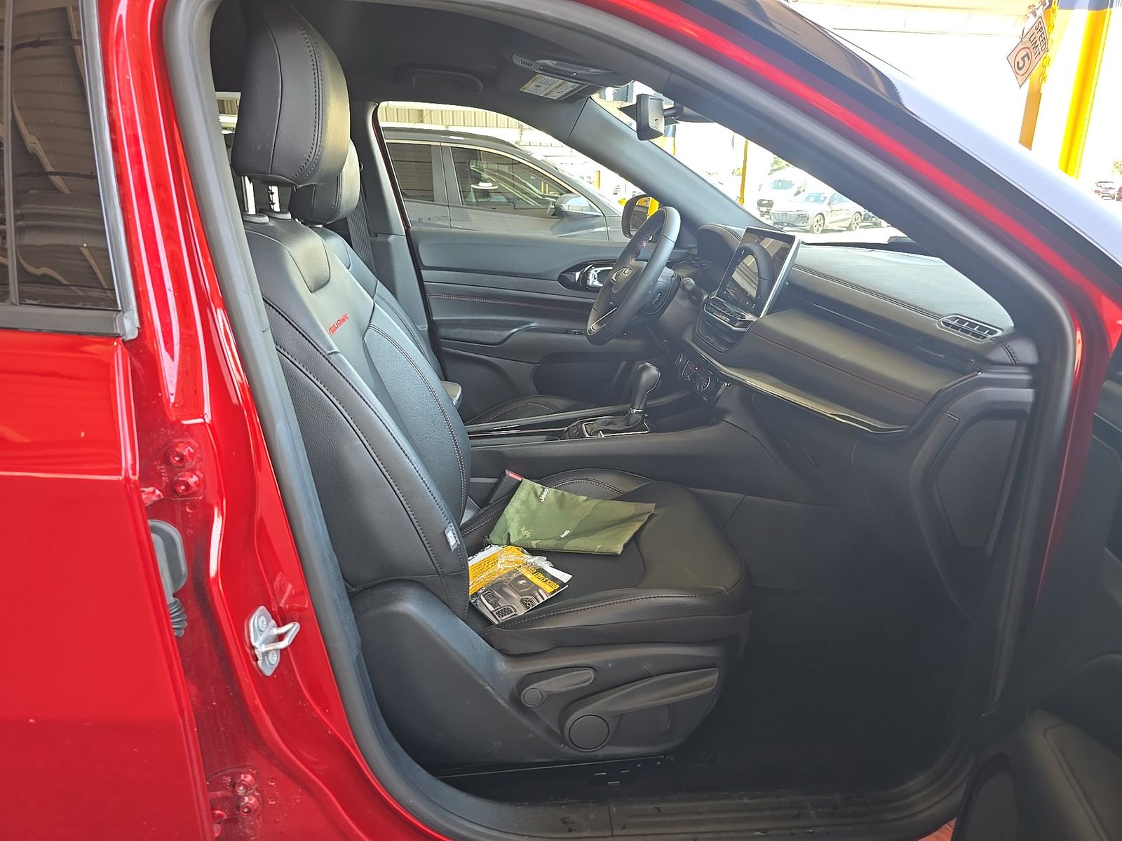 2025 Jeep Compass Trailhawk AWD