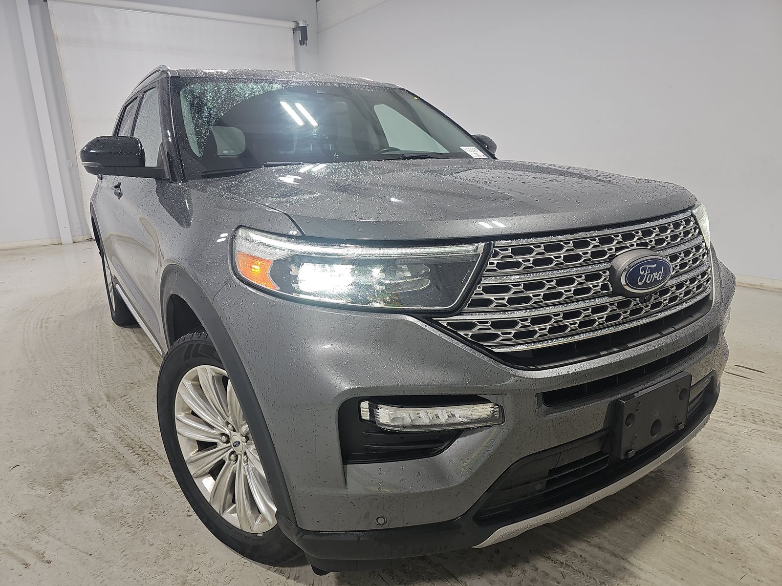 FORD EXPLORER - 4