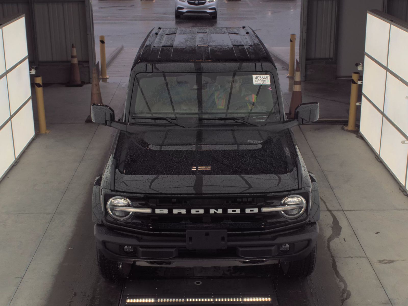FORD BRONCO - 3