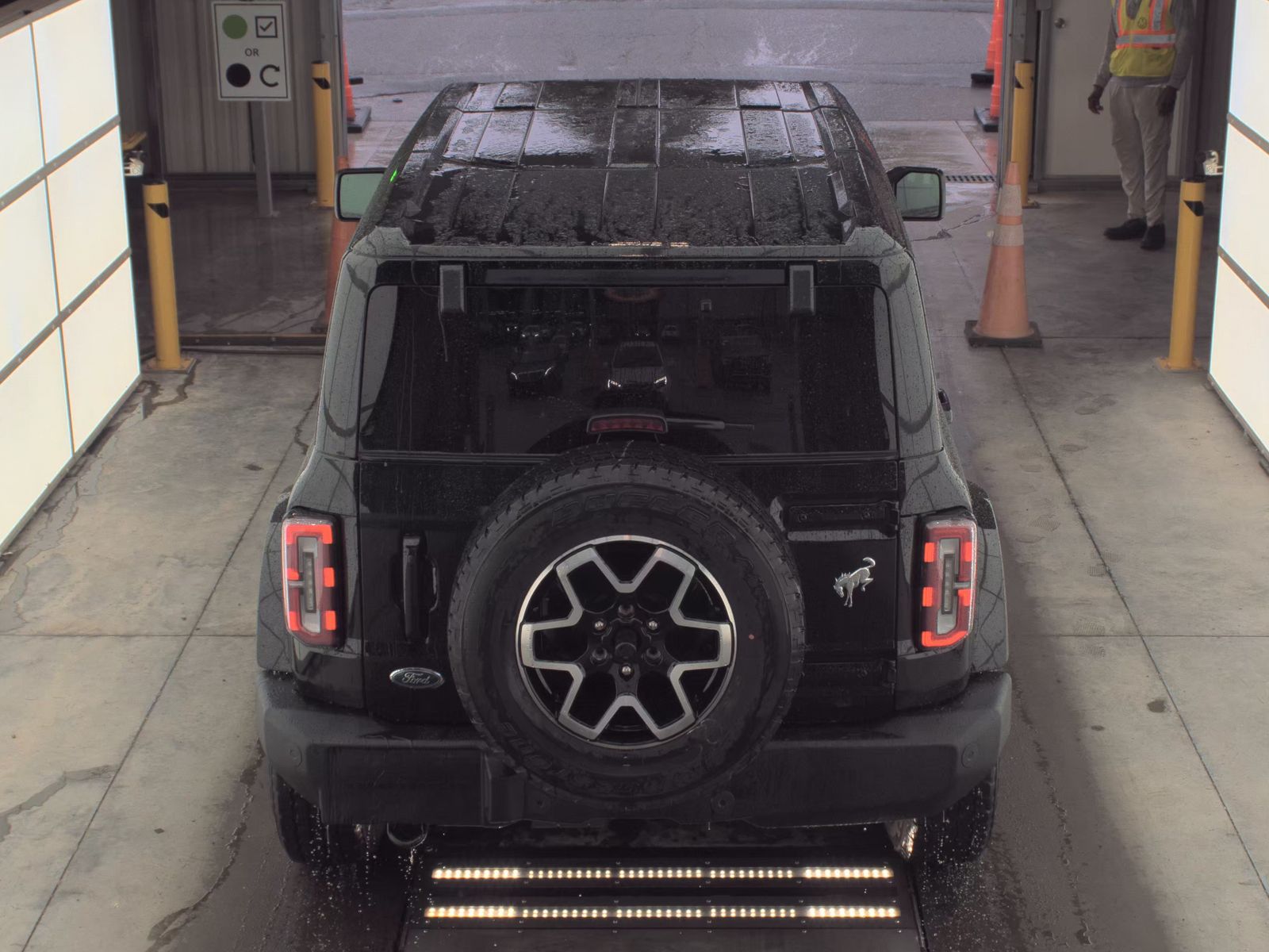FORD BRONCO - 7