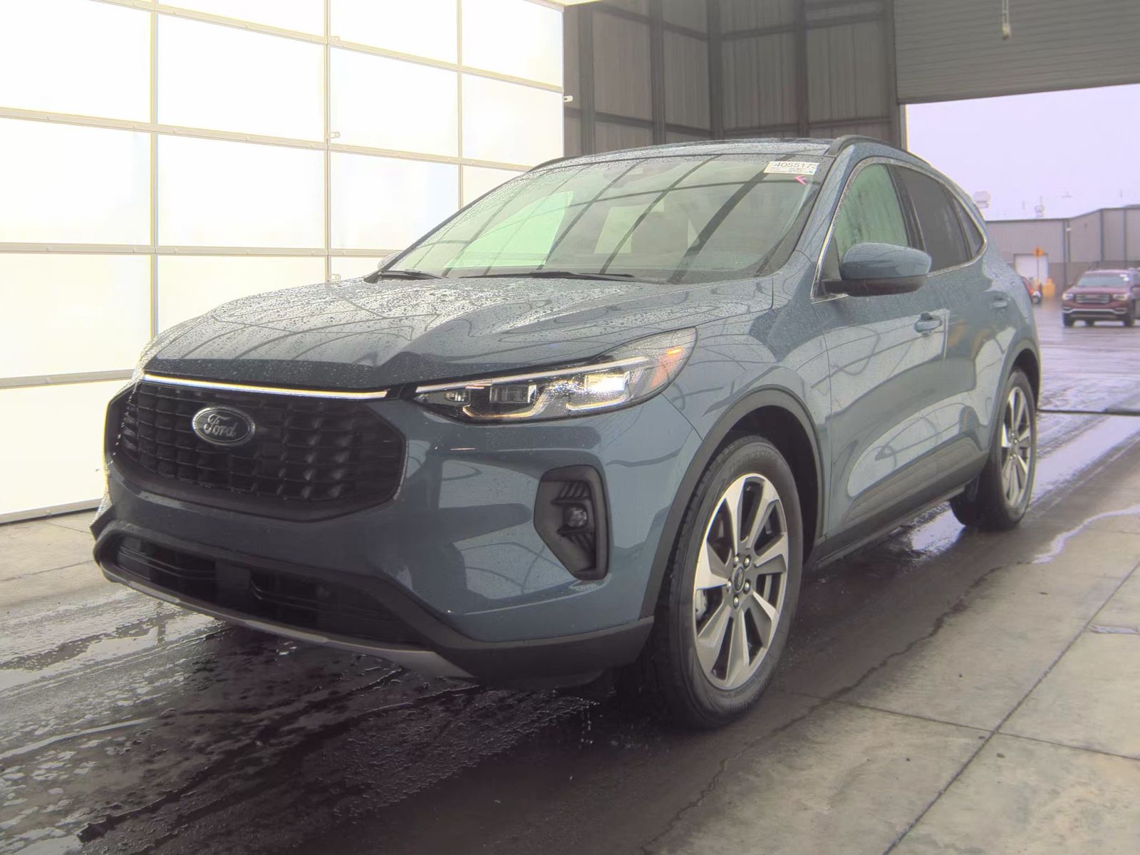 FORD ESCAPE - 1
