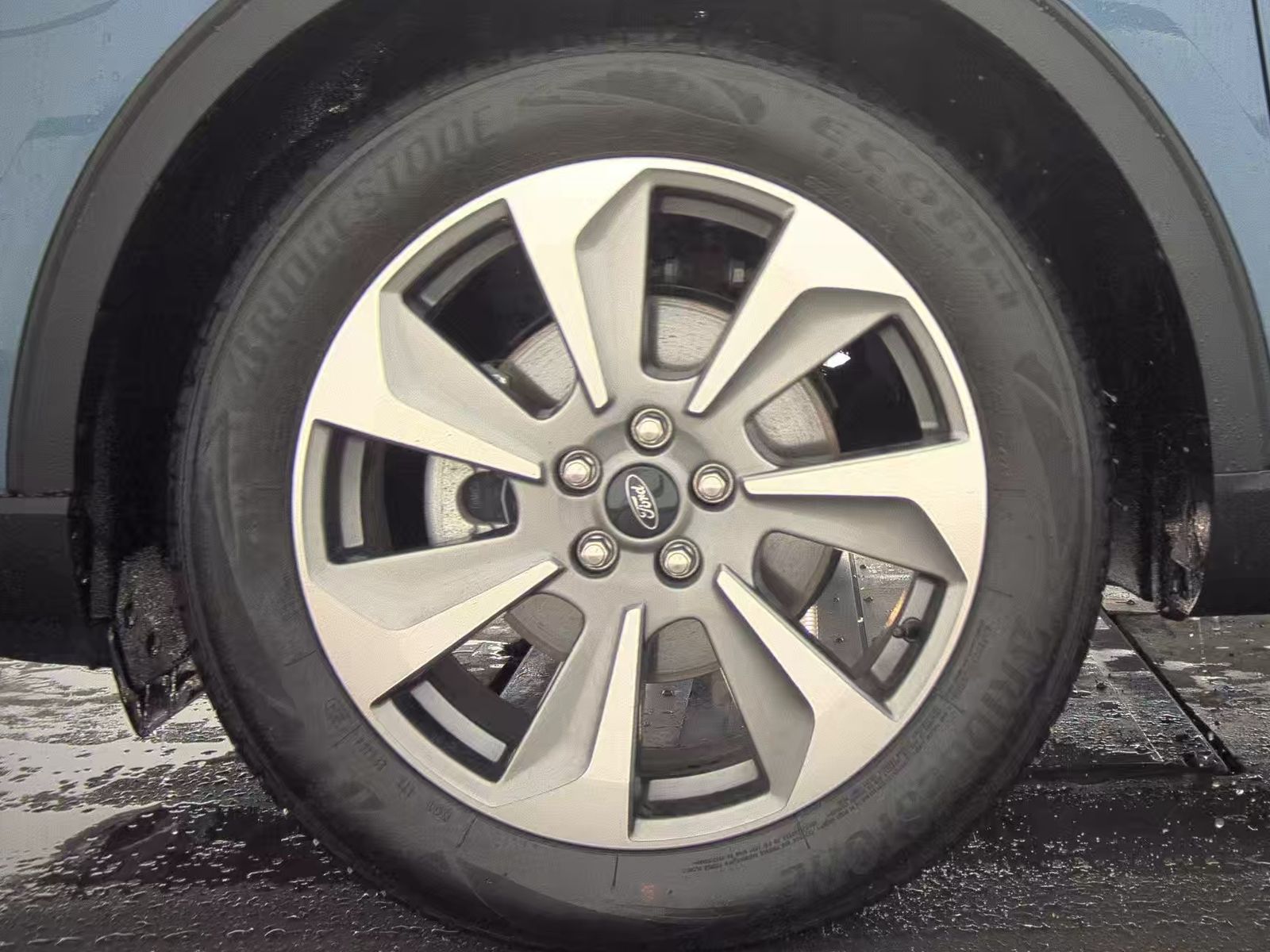 FORD ESCAPE - 10