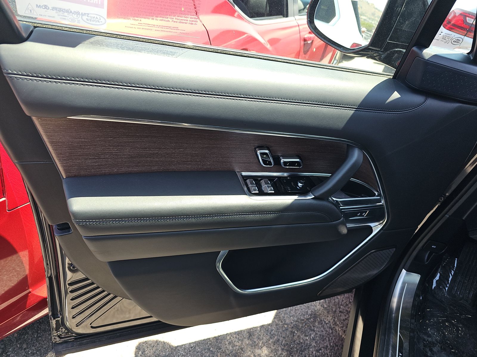 2025 Land Rover Range Rover Autobiography AWD