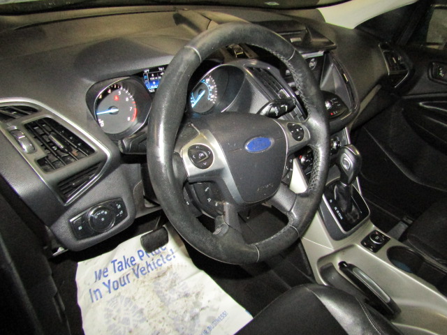 FORD ESCAPE - 10