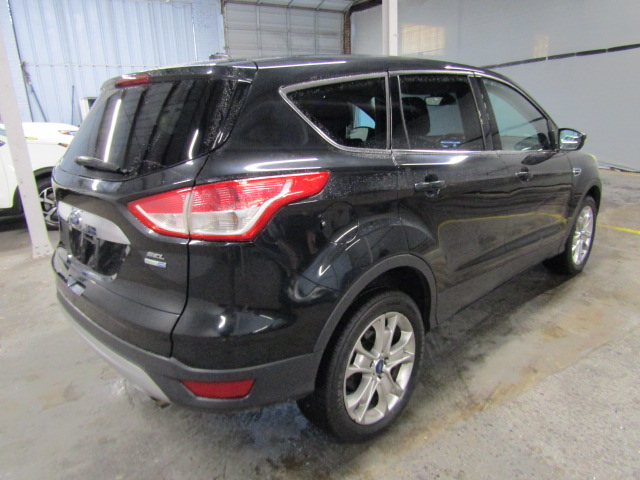 FORD ESCAPE - 7