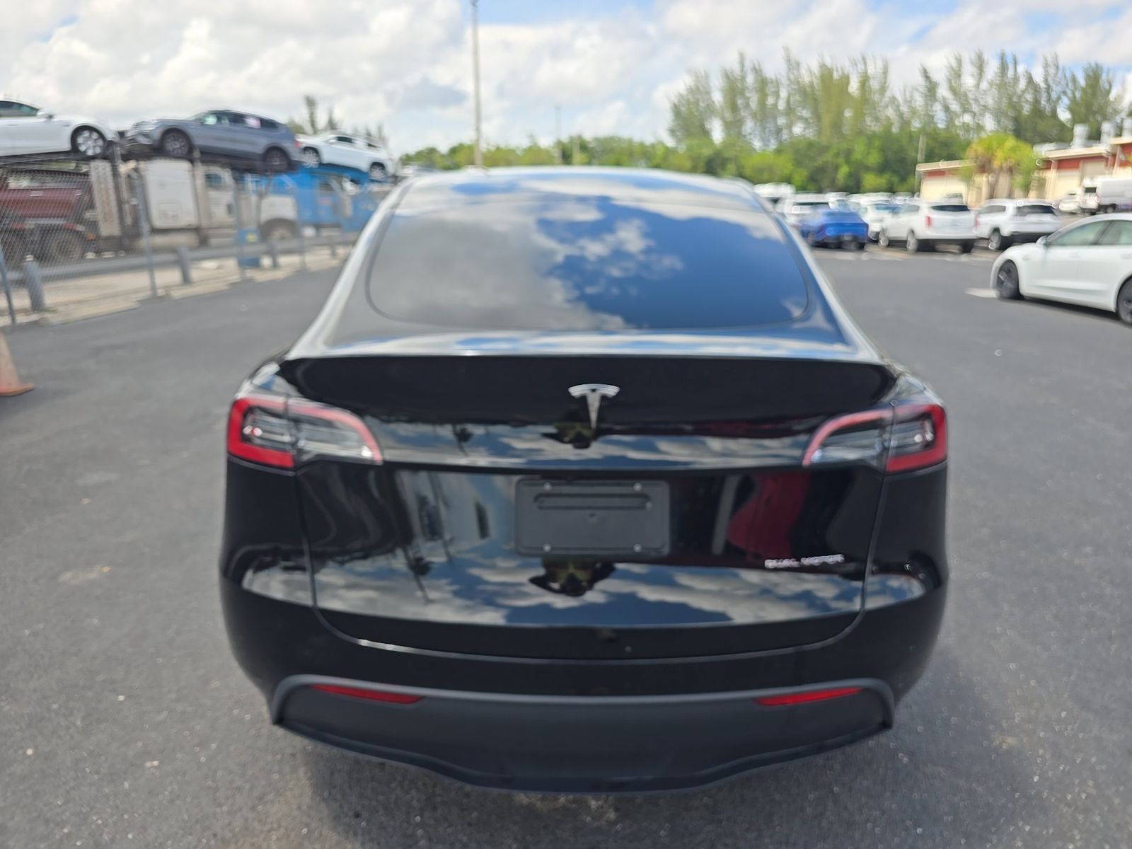TESLA MODEL Y - 6