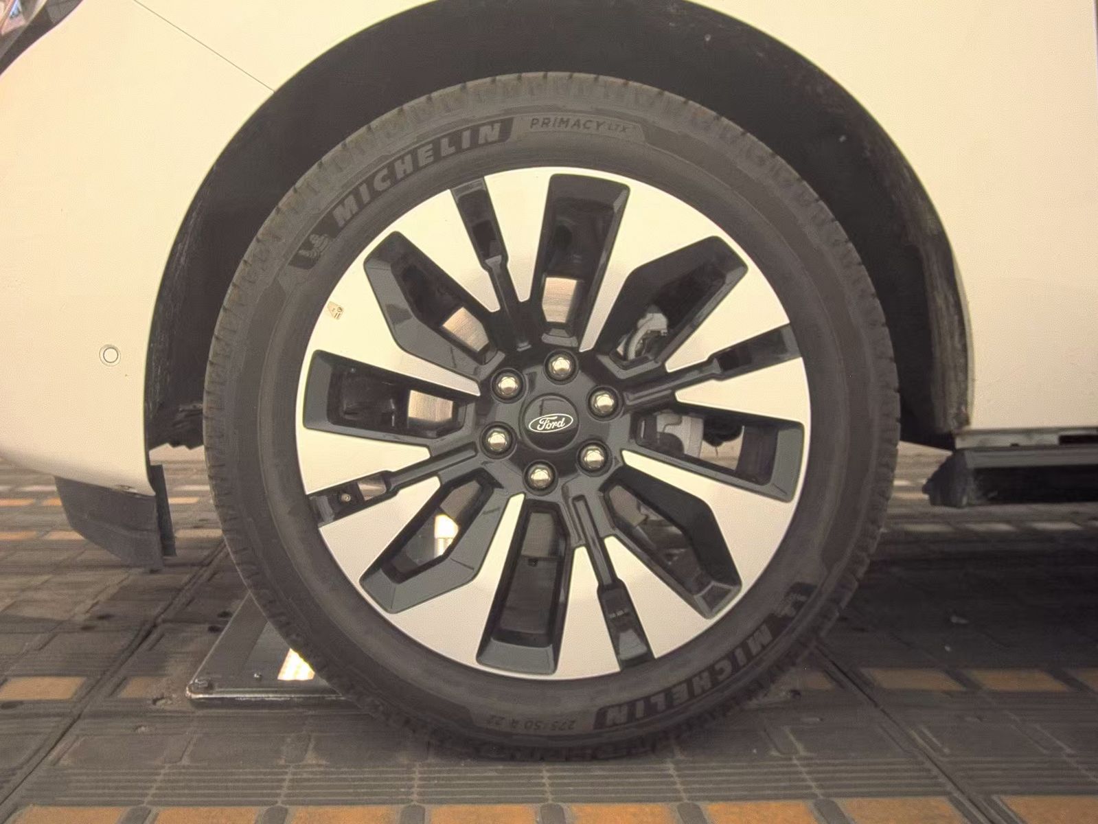 FORD EXPEDITION MAX - 10