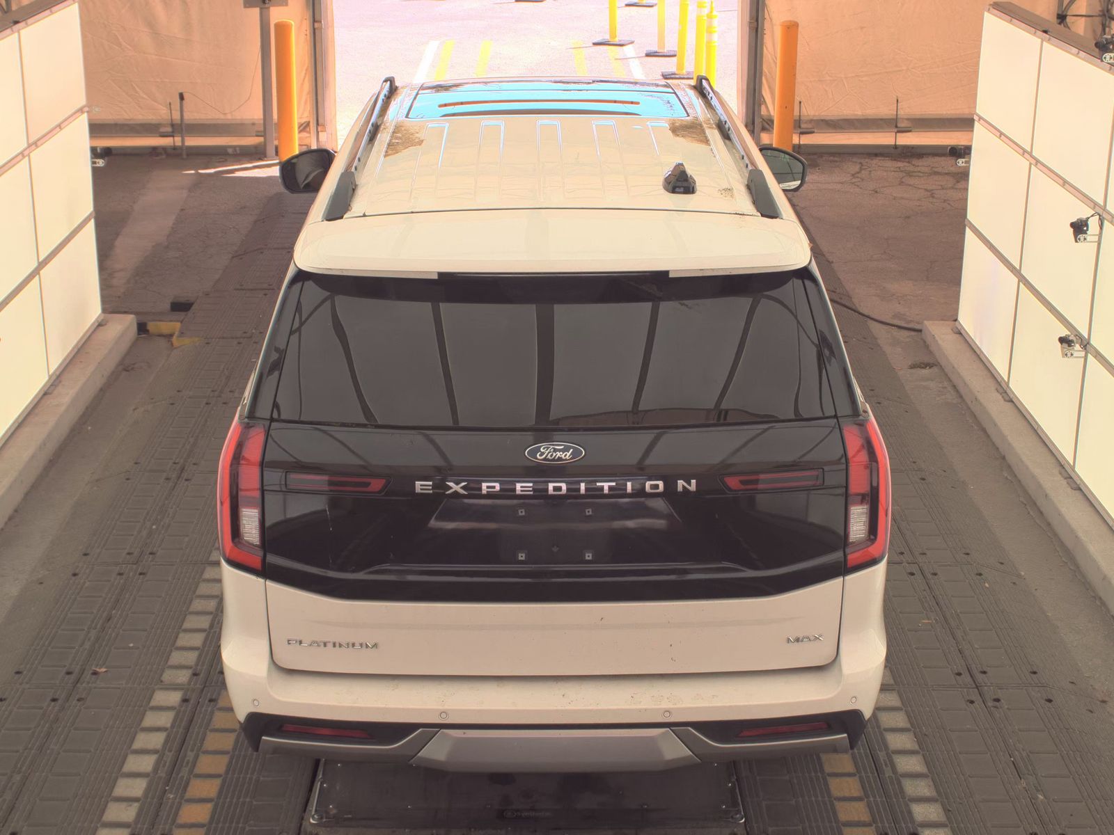 FORD EXPEDITION MAX - 7